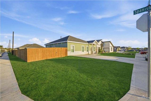 804 Hawk Street, Alamo, TX 78516