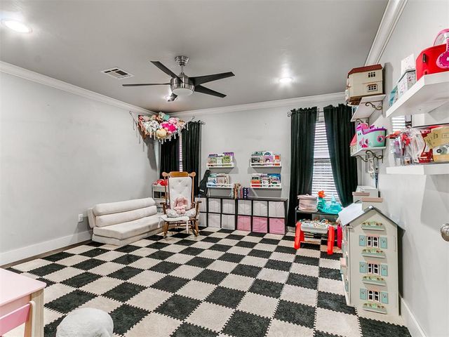 912 Saint Cecil, Moore, OK 73160