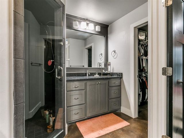 912 Saint Cecil, Moore, OK 73160