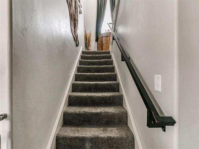 912 Saint Cecil, Moore, OK 73160