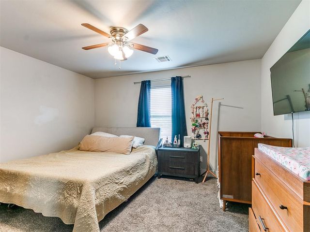 912 Saint Cecil, Moore, OK 73160