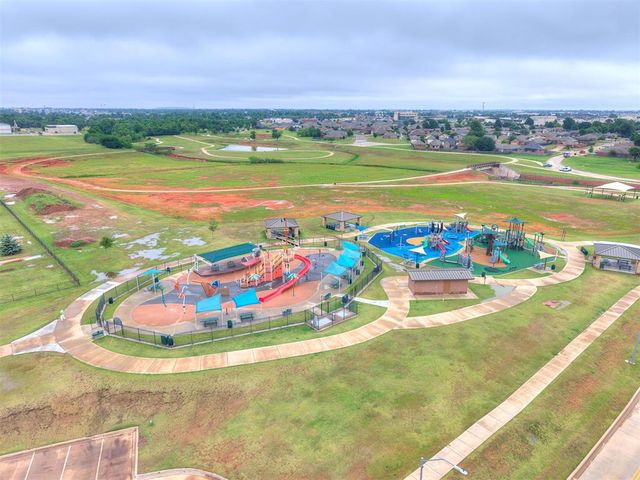 912 Saint Cecil, Moore, OK 73160