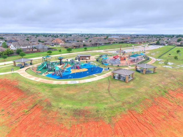 912 Saint Cecil, Moore, OK 73160