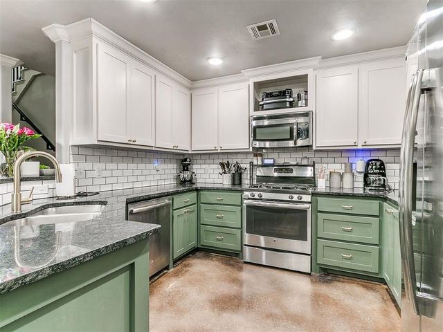 912 Saint Cecil, Moore, OK 73160