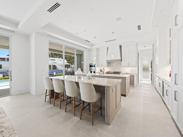 1822 SE 9th Street, Fort Lauderdale, FL 33316