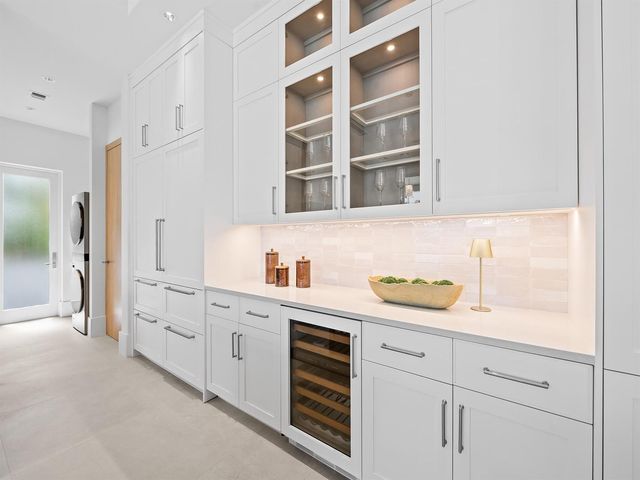 1822 SE 9th Street, Fort Lauderdale, FL 33316