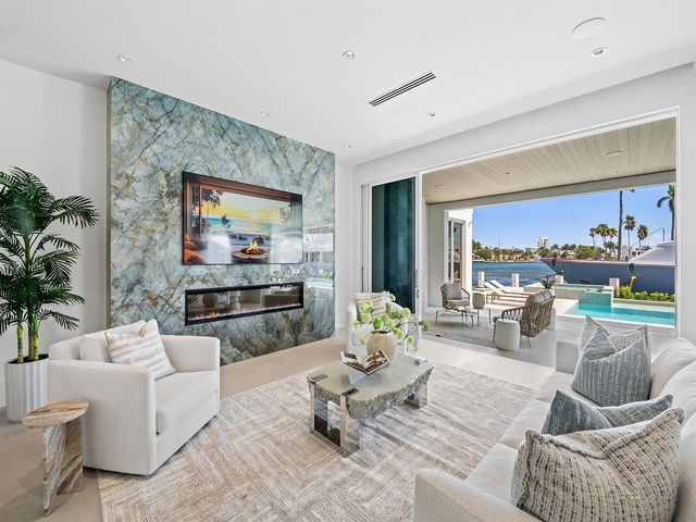 1822 SE 9th Street, Fort Lauderdale, FL 33316