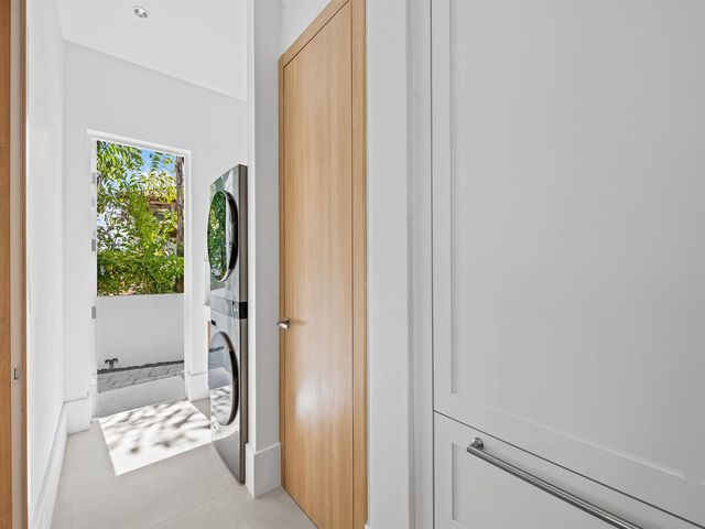 1822 SE 9th Street, Fort Lauderdale, FL 33316