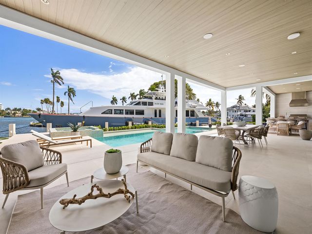 1822 SE 9th Street, Fort Lauderdale, FL 33316
