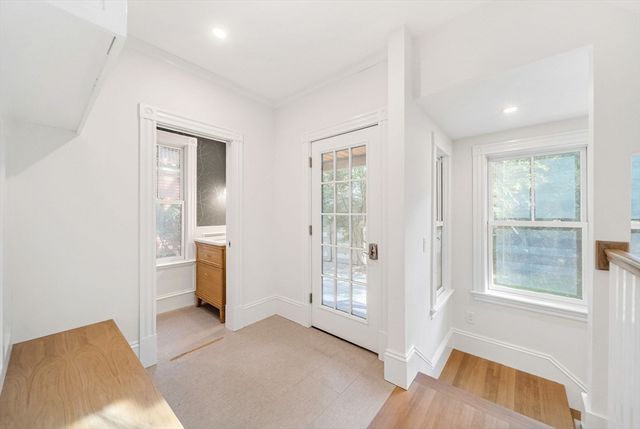 20 Albion Pl, Newton, MA 02459