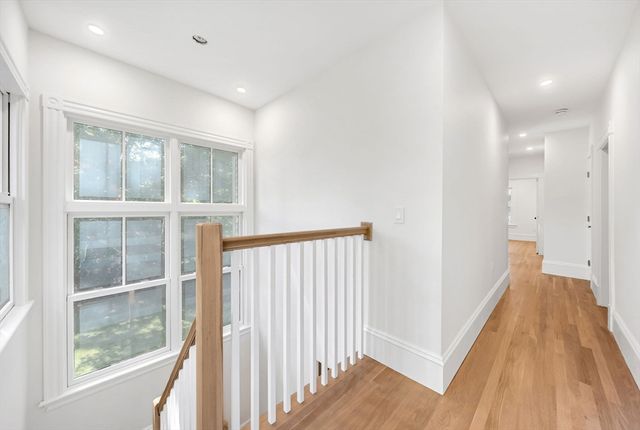 20 Albion Pl, Newton, MA 02459