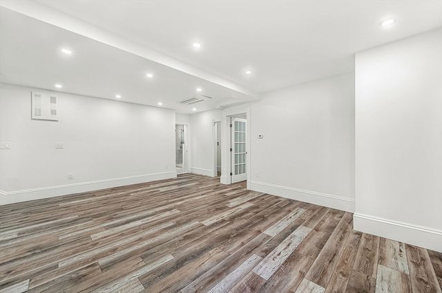 20 Albion Pl, Newton, MA 02459