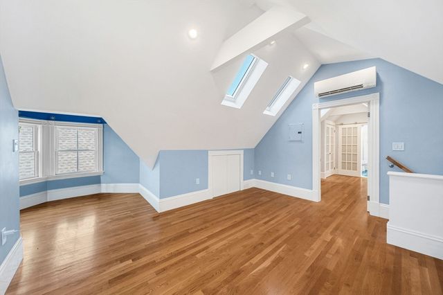 20 Albion Pl, Newton, MA 02459