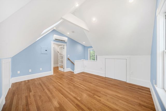 20 Albion Pl, Newton, MA 02459