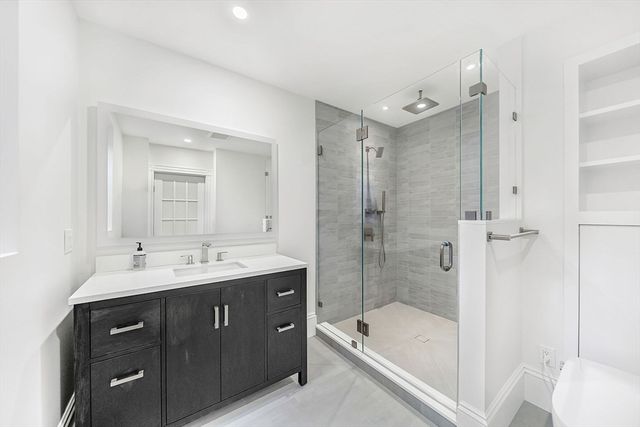 20 Albion Pl, Newton, MA 02459