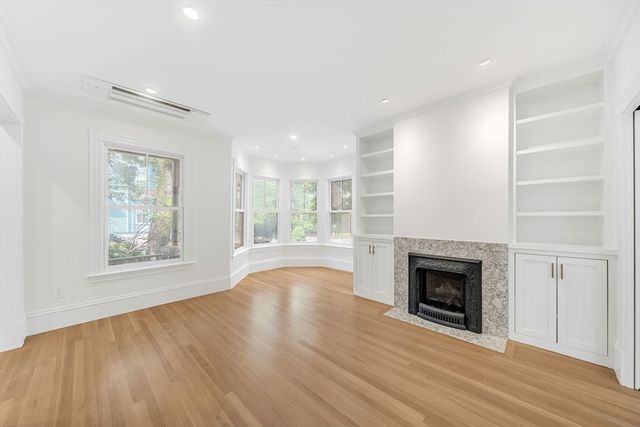 20 Albion Pl, Newton, MA 02459