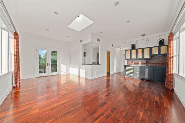 122 Parke Ave, Quincy, MA 02171