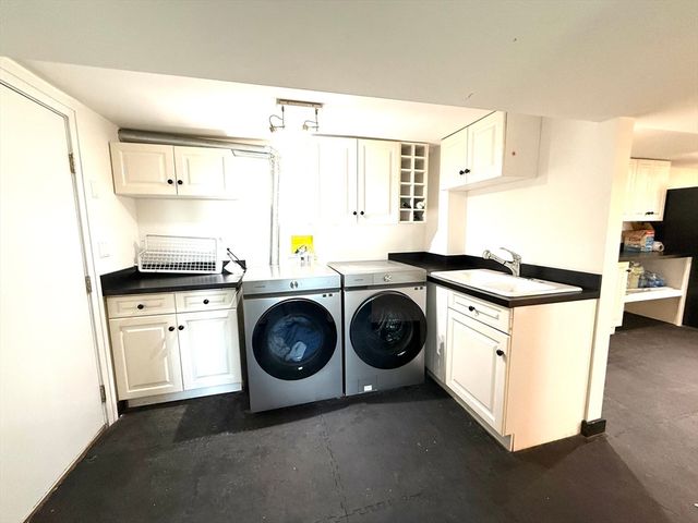 122 Parke Ave, Quincy, MA 02171