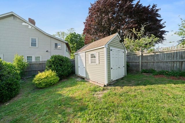 122 Parke Ave, Quincy, MA 02171