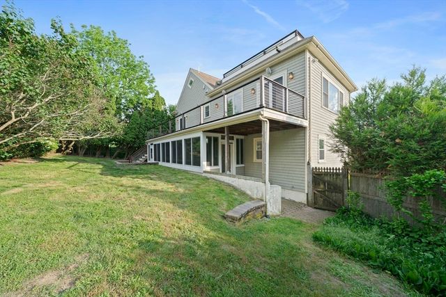 122 Parke Ave, Quincy, MA 02171