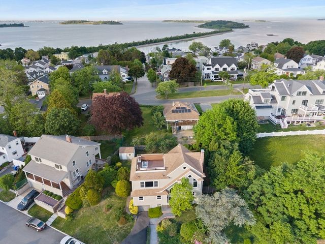 122 Parke Ave, Quincy, MA 02171