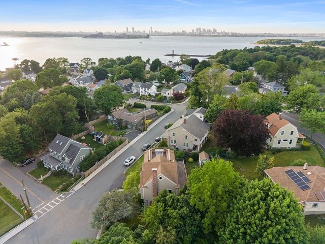122 Parke Ave, Quincy, MA 02171