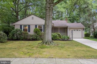 113 SHARROWVALE RD, Cherry Hill, NJ 08034