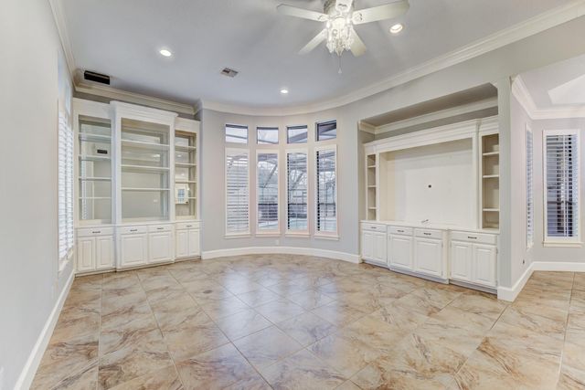 338 Timbercreek Drive, Lake Jackson, TX 77566