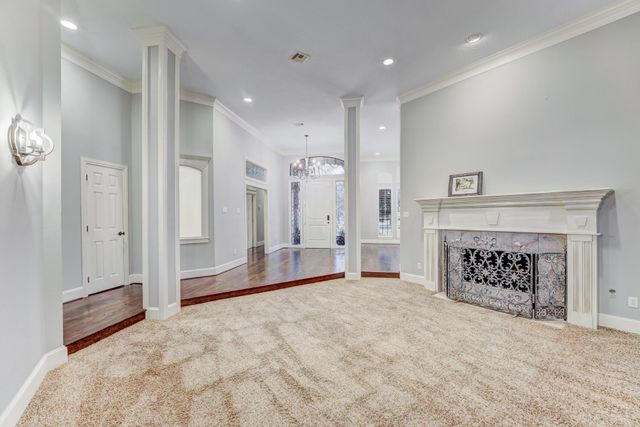 338 Timbercreek Drive, Lake Jackson, TX 77566