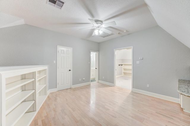 338 Timbercreek Drive, Lake Jackson, TX 77566