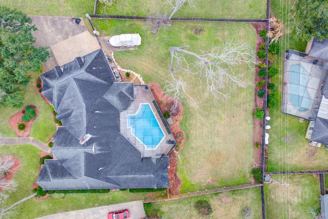 338 Timbercreek Drive, Lake Jackson, TX 77566