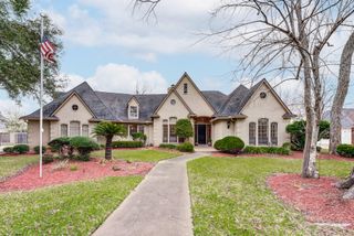 338 Timbercreek Drive, Lake Jackson, TX 77566