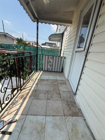 6020 60th Street, Maspeth, NY 11378