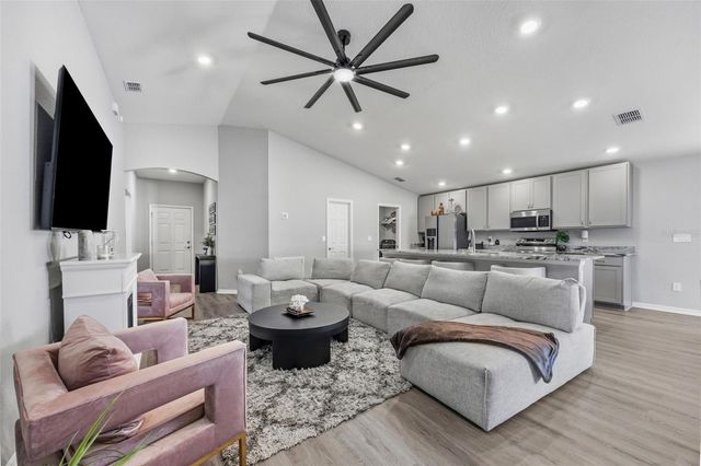 2156 DESERT ROSE DRIVE, Davenport, FL 33837