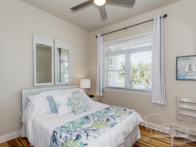 7652 Key West Dr, Navarre Beach, FL 32566