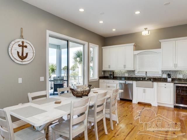 7652 Key West Dr, Navarre Beach, FL 32566