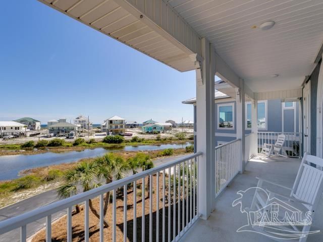 7652 Key West Dr, Navarre Beach, FL 32566