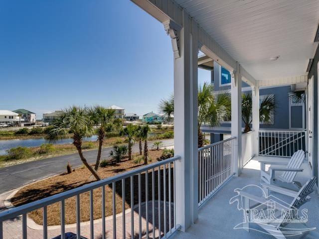 7652 Key West Dr, Navarre Beach, FL 32566