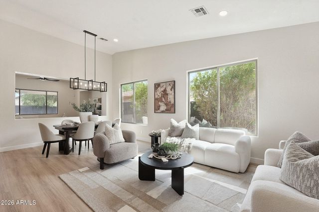 7805 S 21ST Drive, Phoenix, AZ 85041