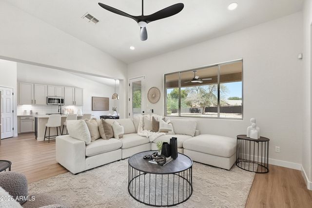 7805 S 21ST Drive, Phoenix, AZ 85041