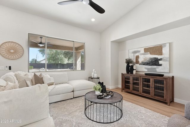 7805 S 21ST Drive, Phoenix, AZ 85041