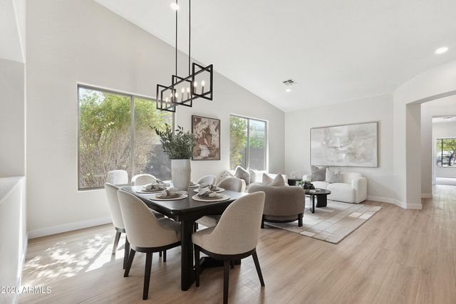 7805 S 21ST Drive, Phoenix, AZ 85041