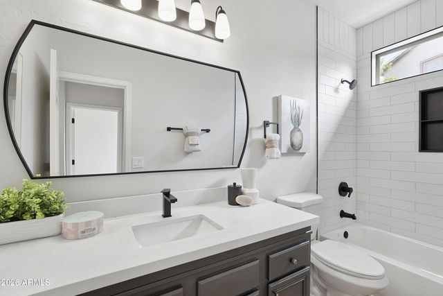 7805 S 21ST Drive, Phoenix, AZ 85041