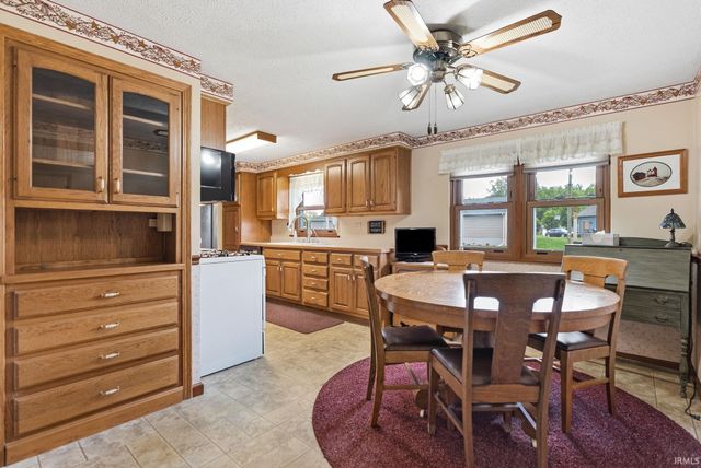 1716 Mayfield Common, Goshen, IN 46526