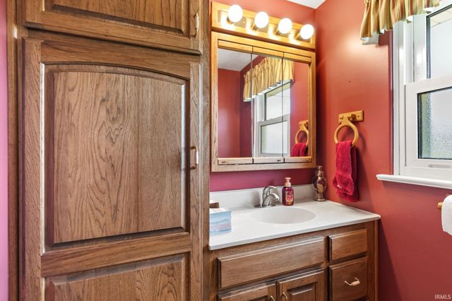 1716 Mayfield Common, Goshen, IN 46526