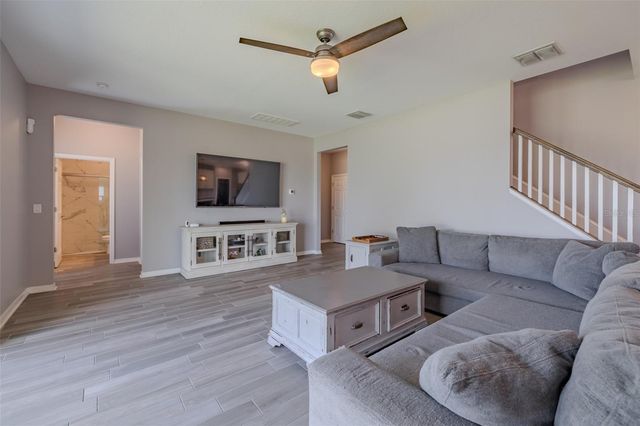 1686 CHERRY WALK ROAD, Lutz, FL 33558