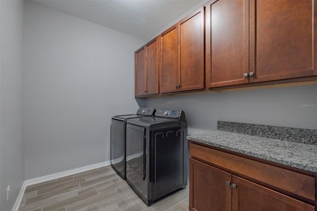1686 CHERRY WALK ROAD, Lutz, FL 33558
