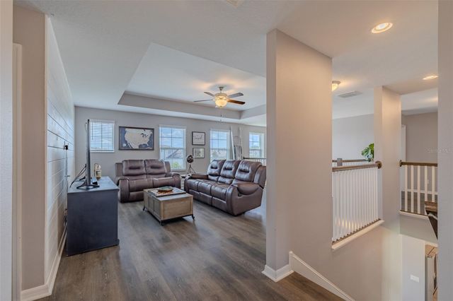 1686 CHERRY WALK ROAD, Lutz, FL 33558