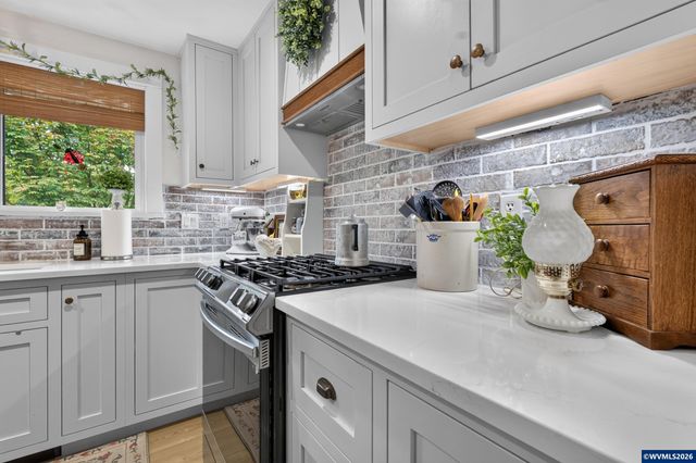 2076 Quail Run Av, Stayton, OR 97383