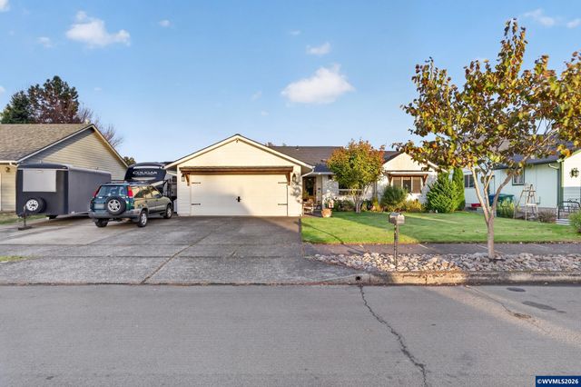 2076 Quail Run Av, Stayton, OR 97383